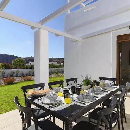 Angelika Lindos By Villa